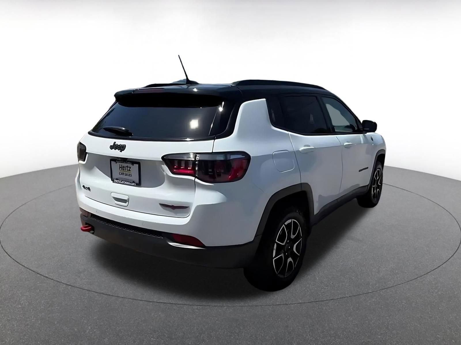 Thumbnail: 2025 Jeep Compass - 14
