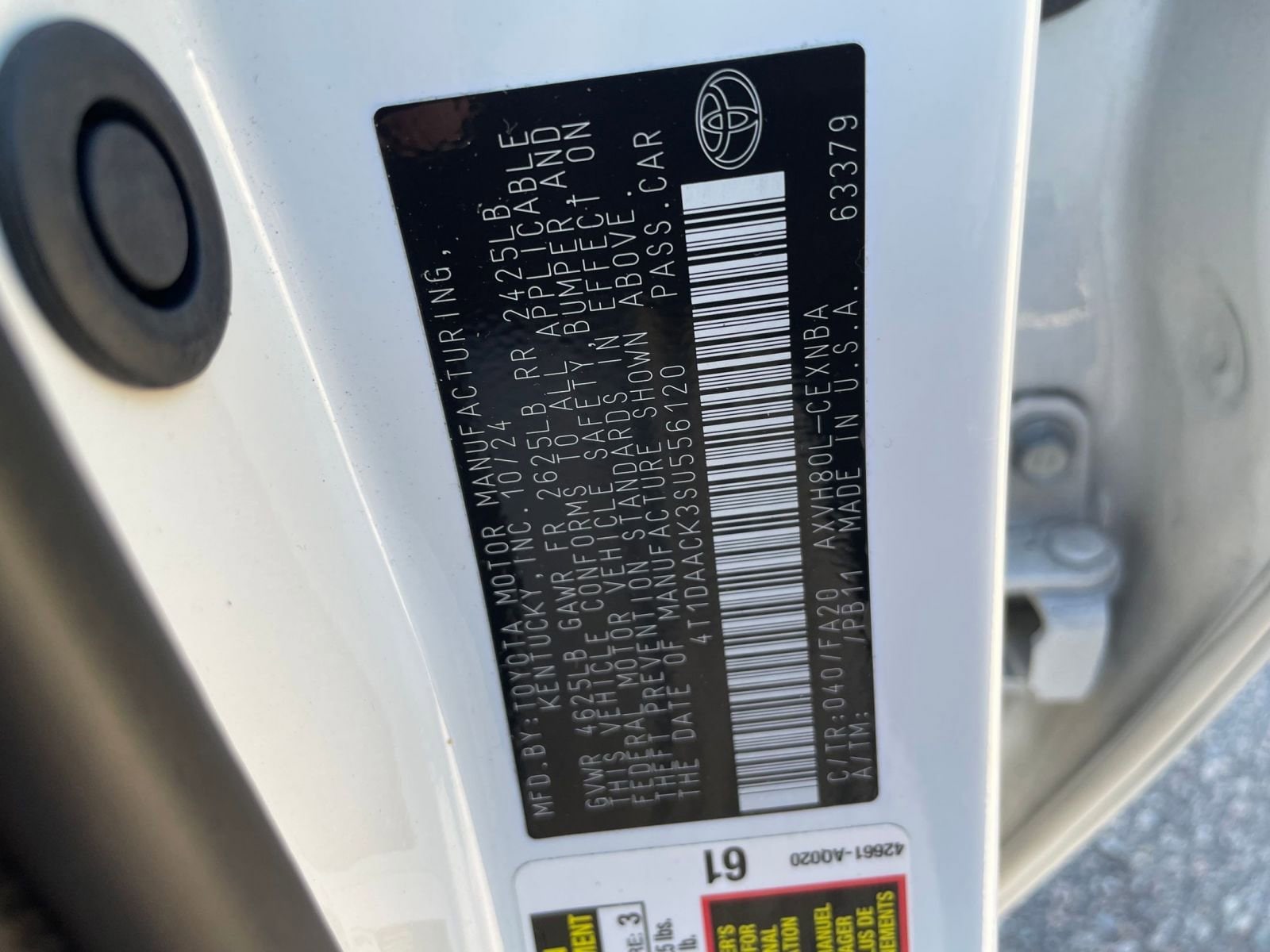 Thumbnail: 2025 Toyota Camry - 10