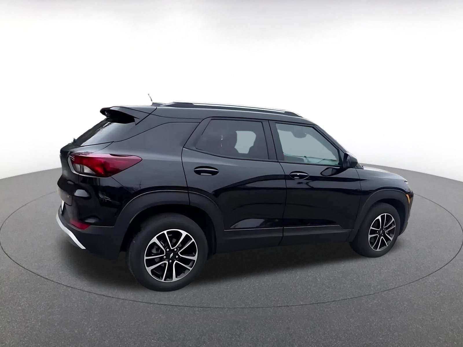 Thumbnail: 2025 Chevrolet TrailBlazer - 15