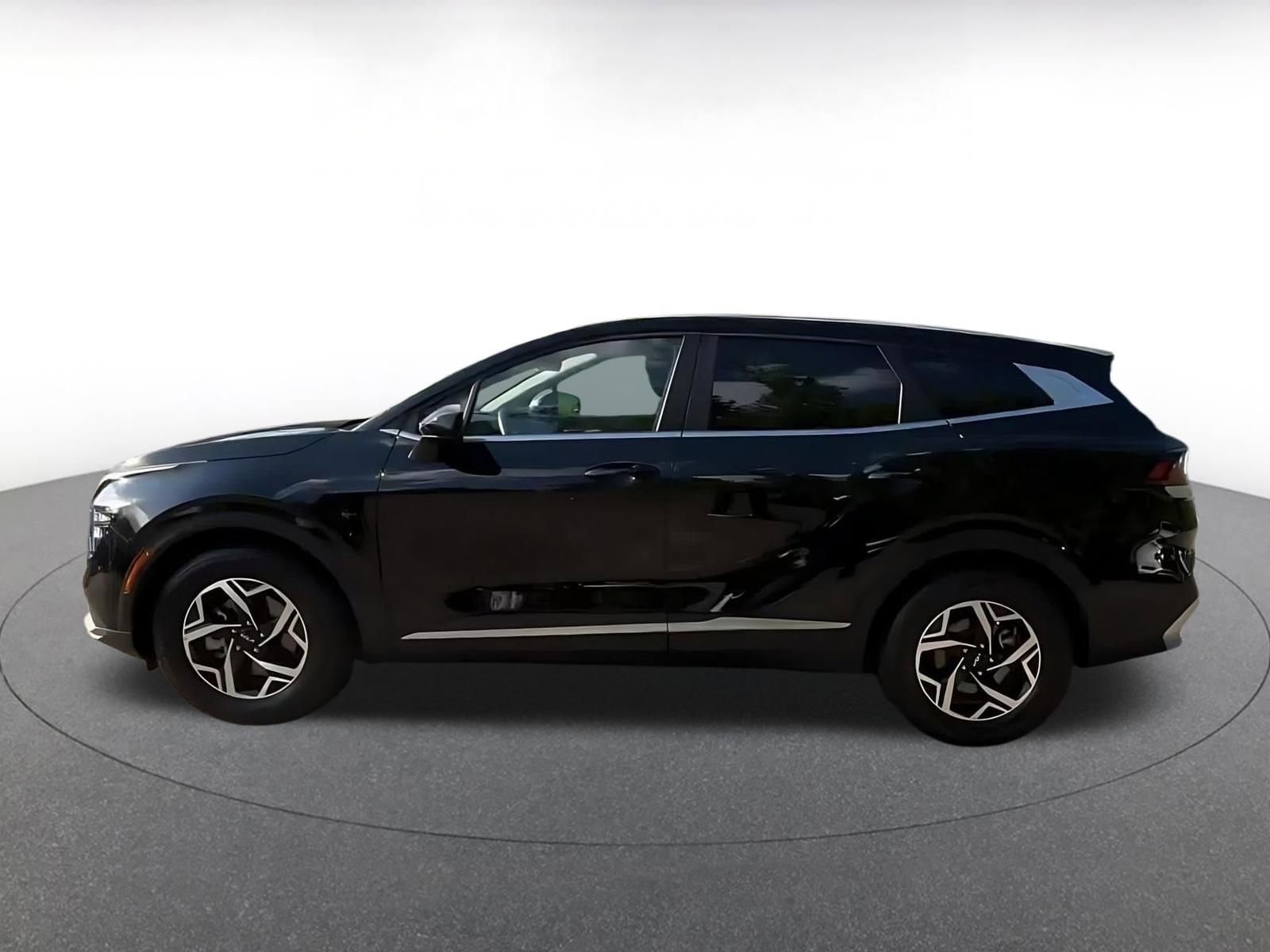 Thumbnail: 2025 Kia Sportage - 9