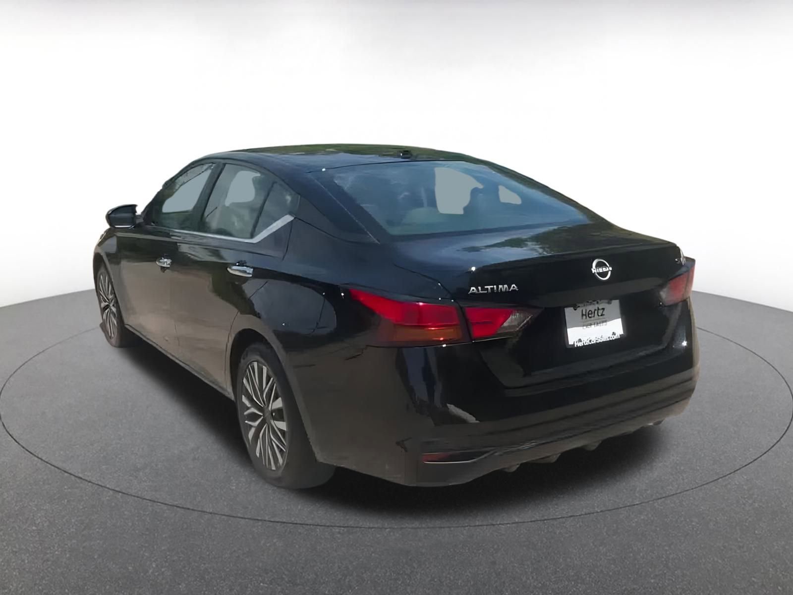 Thumbnail: 2024 Nissan Altima - 11