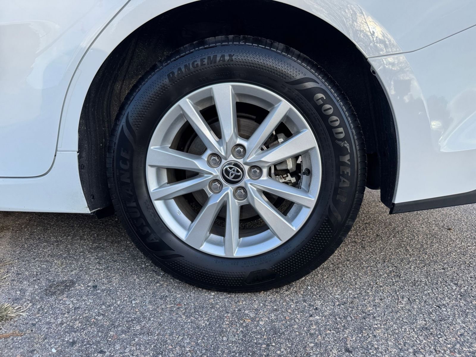 Thumbnail: 2025 Toyota Camry - 24