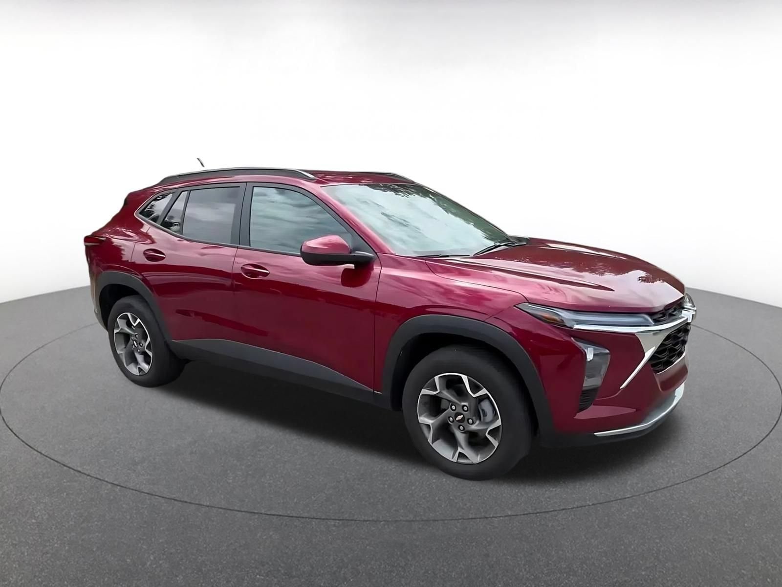 Thumbnail: 2025 Chevrolet Trax - 2