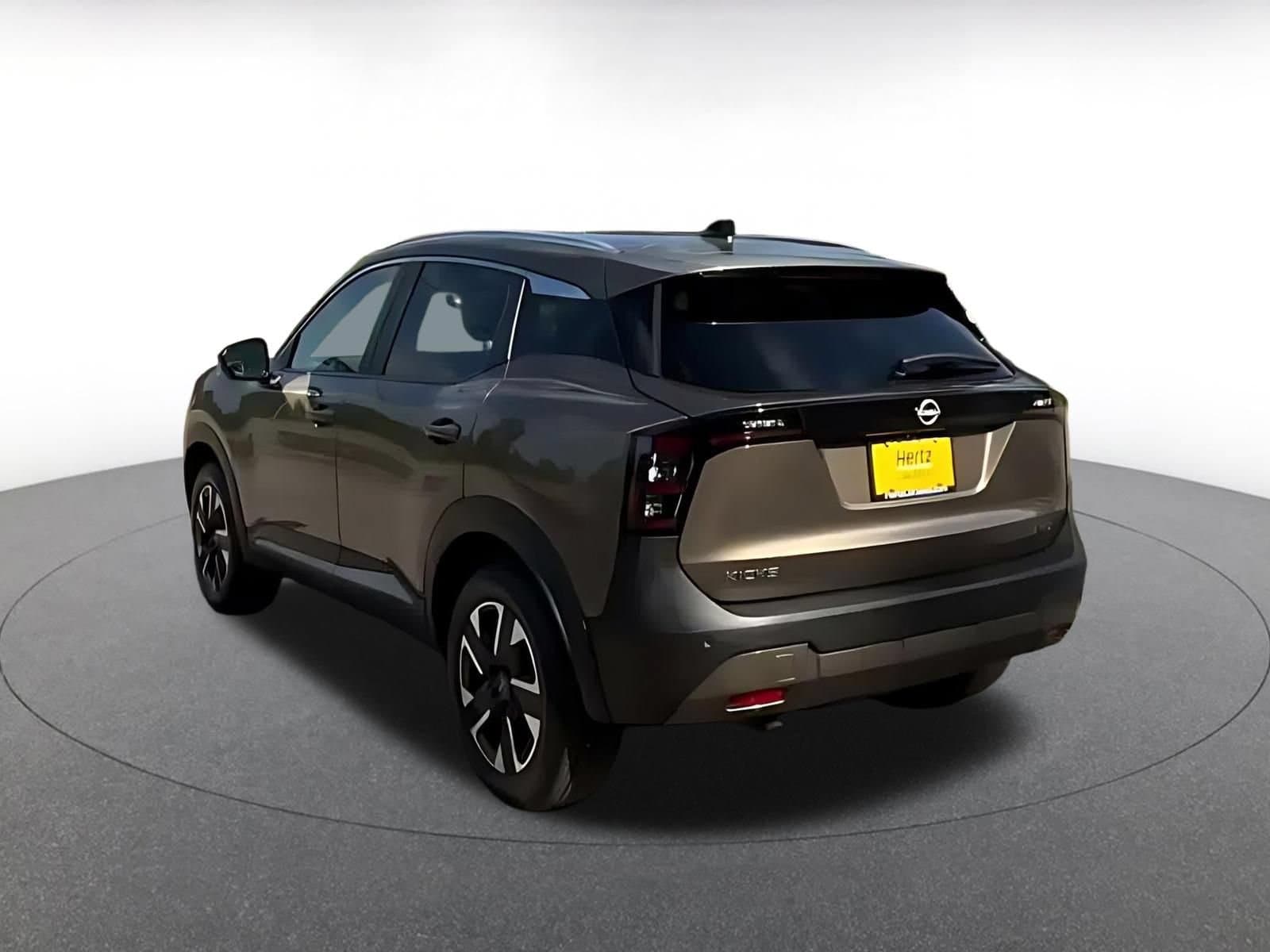 Thumbnail: 2026 Nissan Kicks - 10