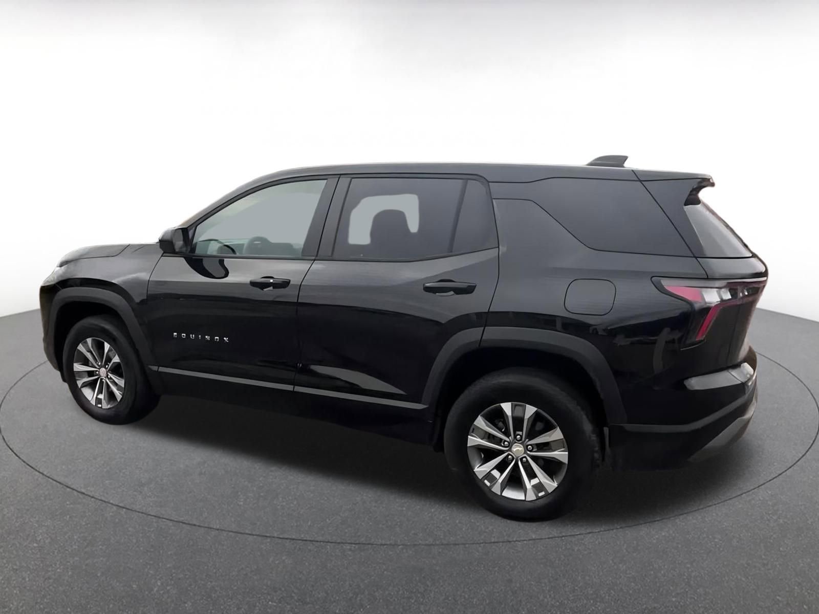 Thumbnail: 2025 Chevrolet Equinox - 10