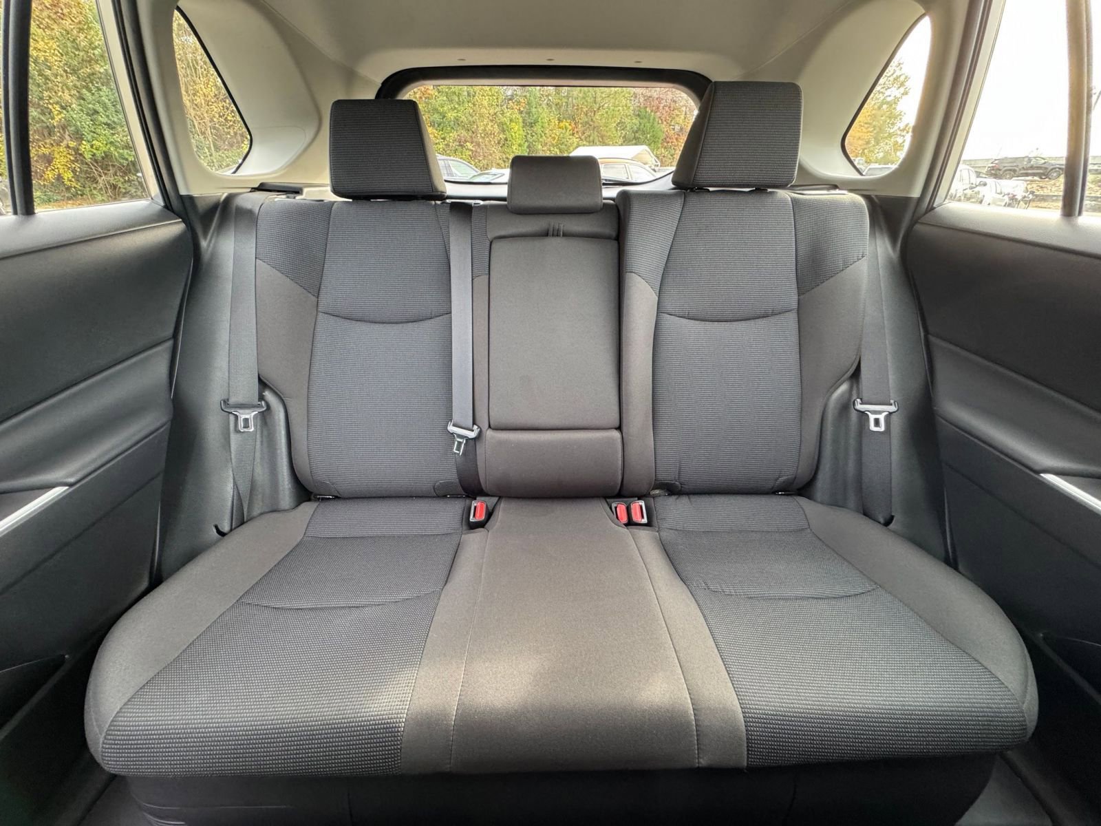 Thumbnail: 2025 Toyota RAV4 - 33