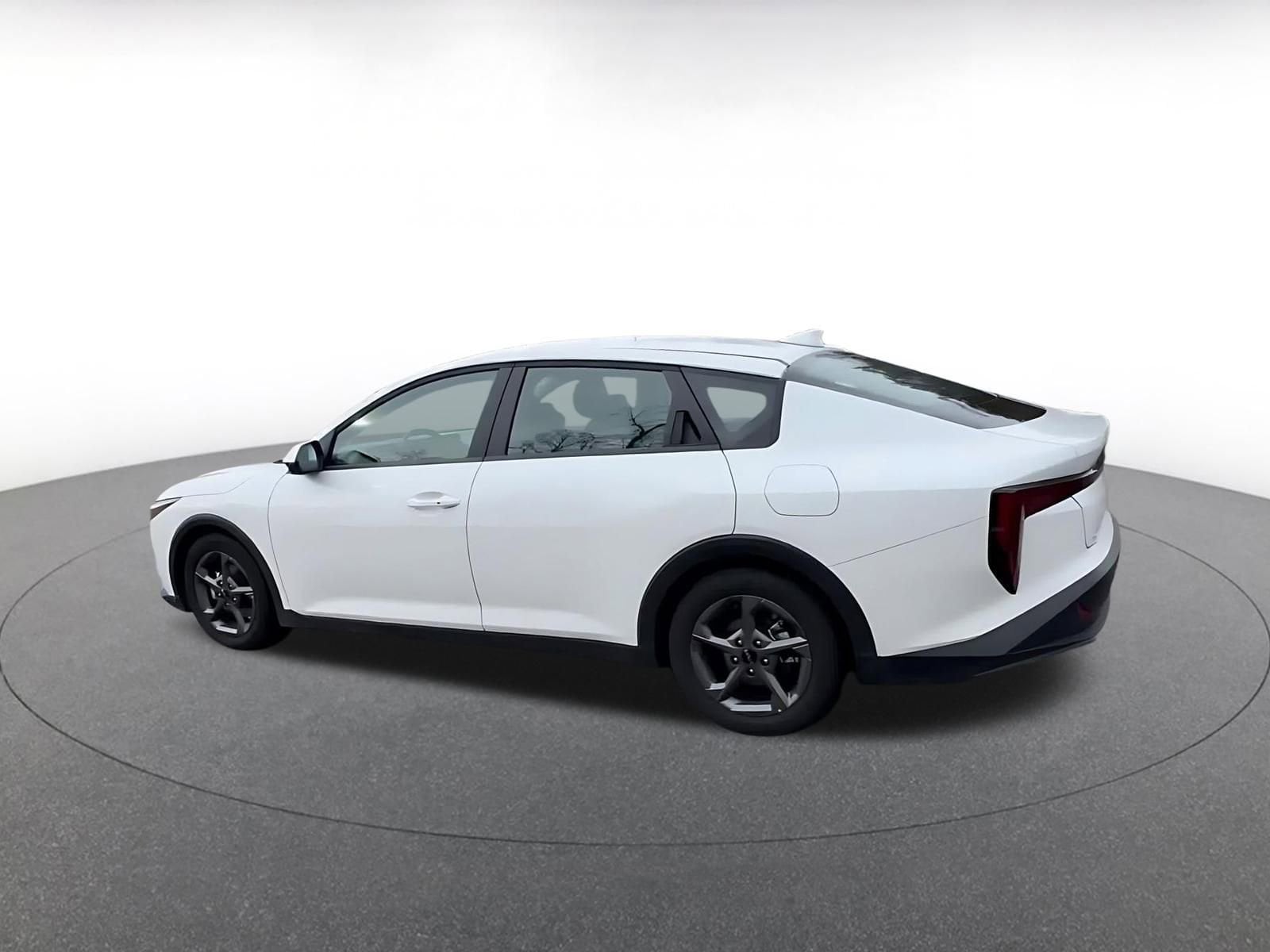 Thumbnail: 2025 Kia K4 - 10