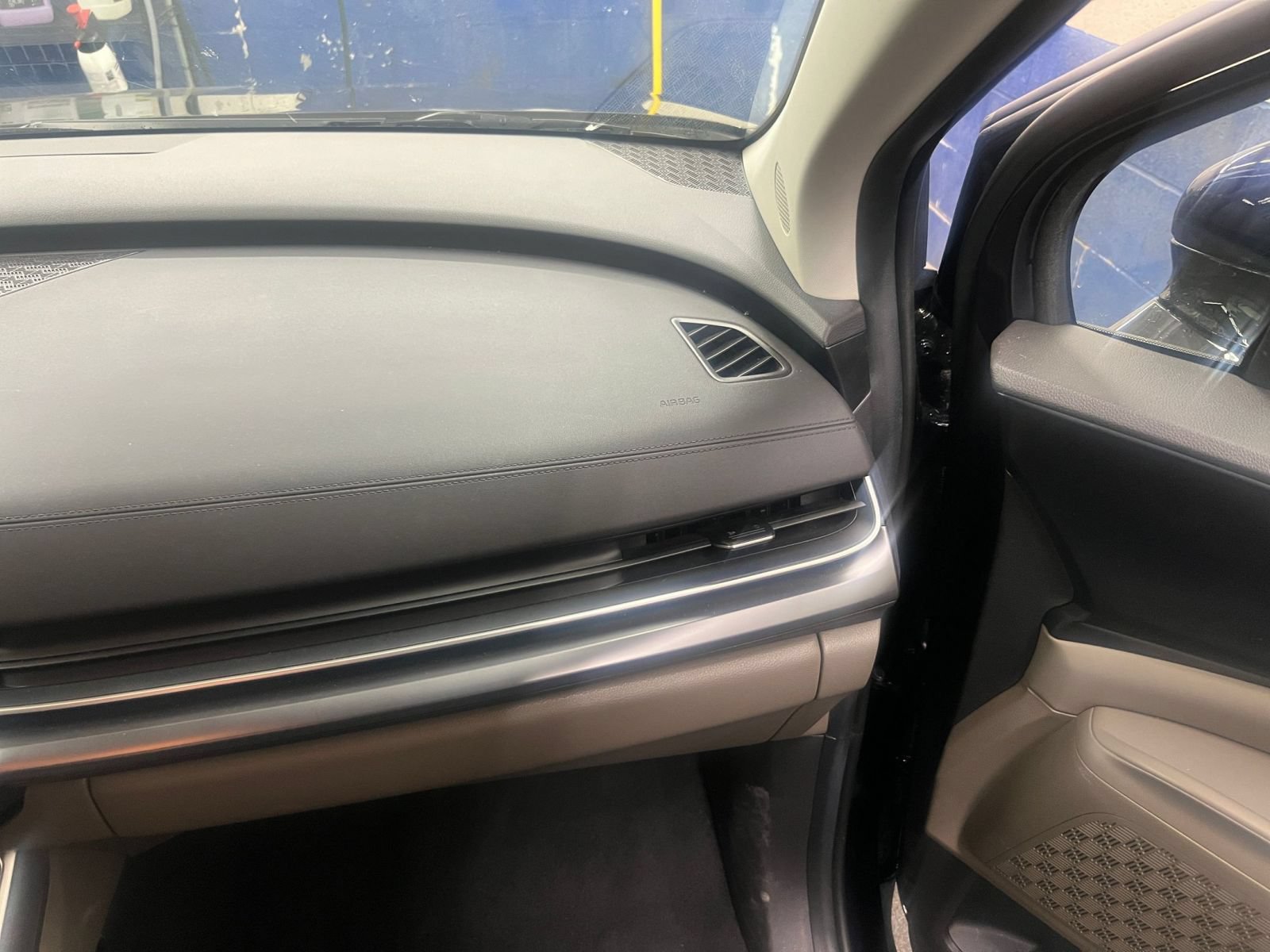 Thumbnail: 2026 Kia Carnival - 35