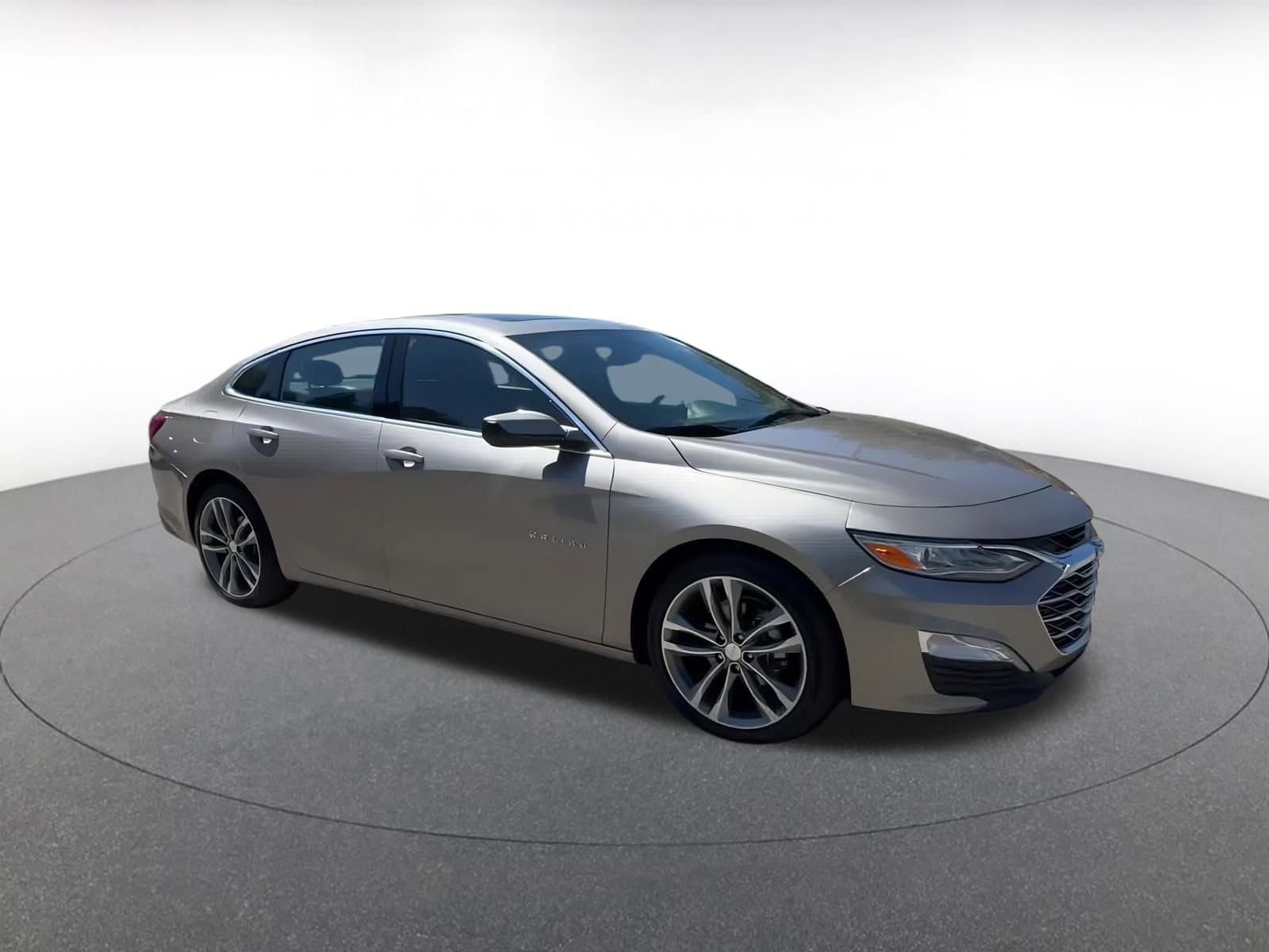 Thumbnail: 2024 Chevrolet Malibu - 2