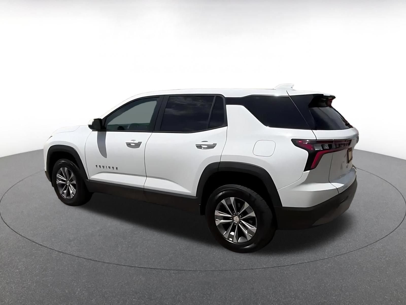 Thumbnail: 2025 Chevrolet Equinox - 9