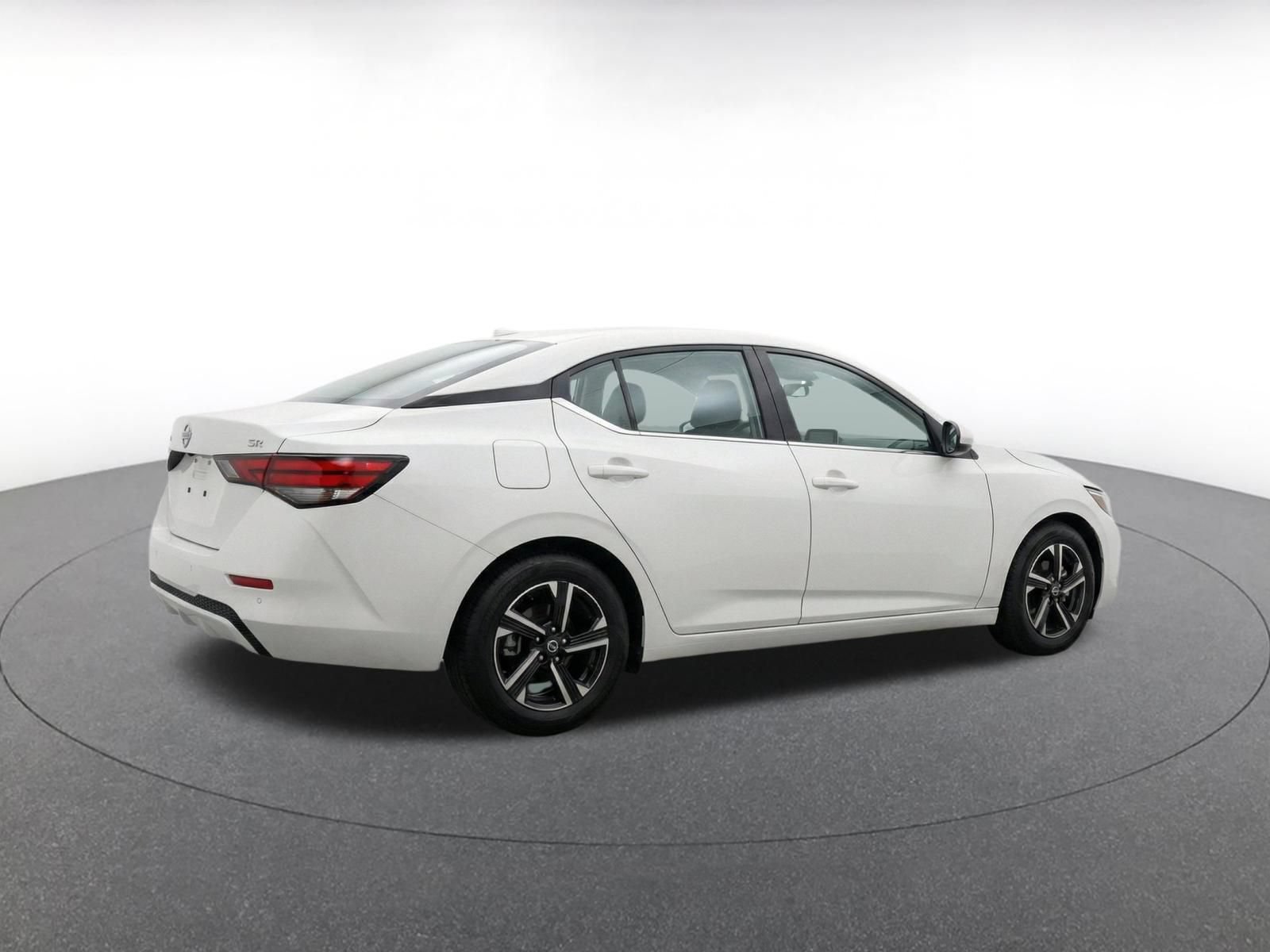 Thumbnail: 2025 Nissan Sentra - 11