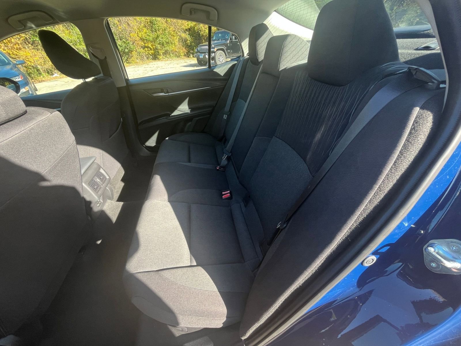 Thumbnail: 2025 Toyota Camry - 32