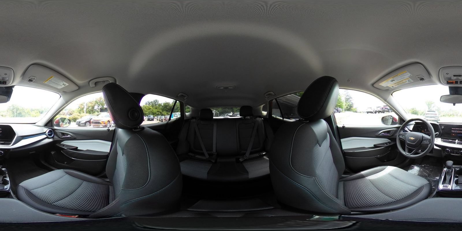 Thumbnail: 2025 Chevrolet Trax - 33