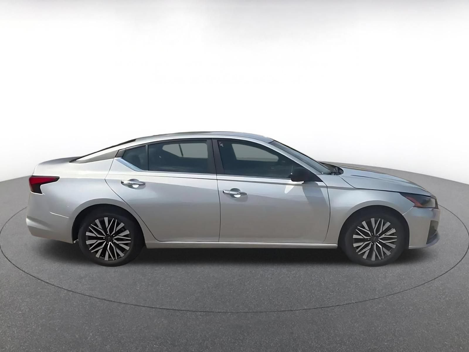 Thumbnail: 2025 Nissan Altima - 15