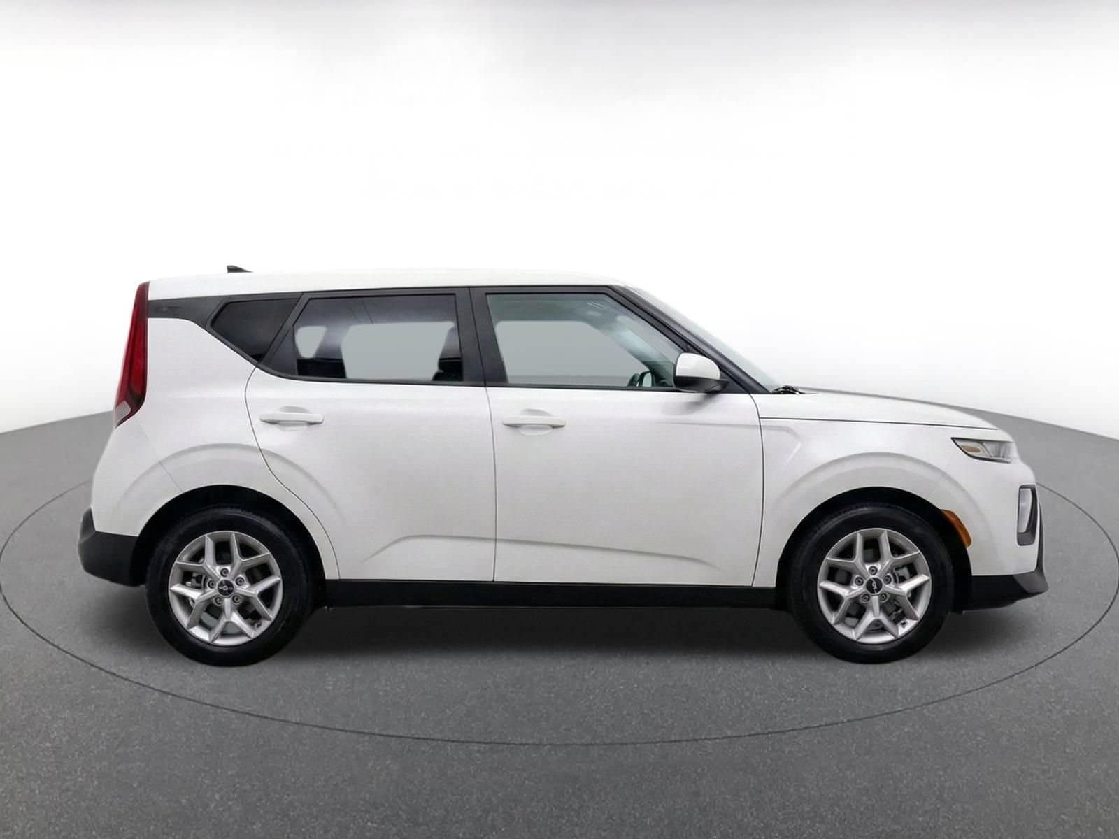 Thumbnail: 2025 Kia Soul - 8