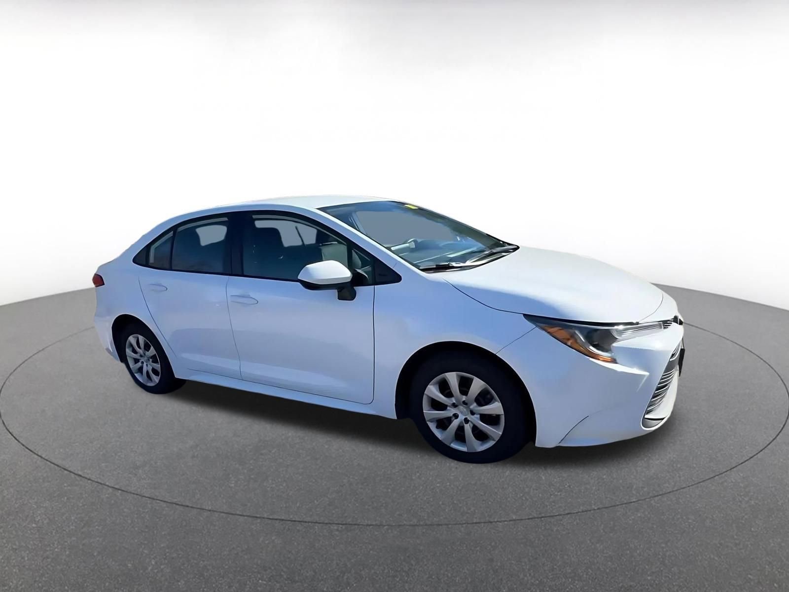 Thumbnail: 2025 Toyota Corolla - 2