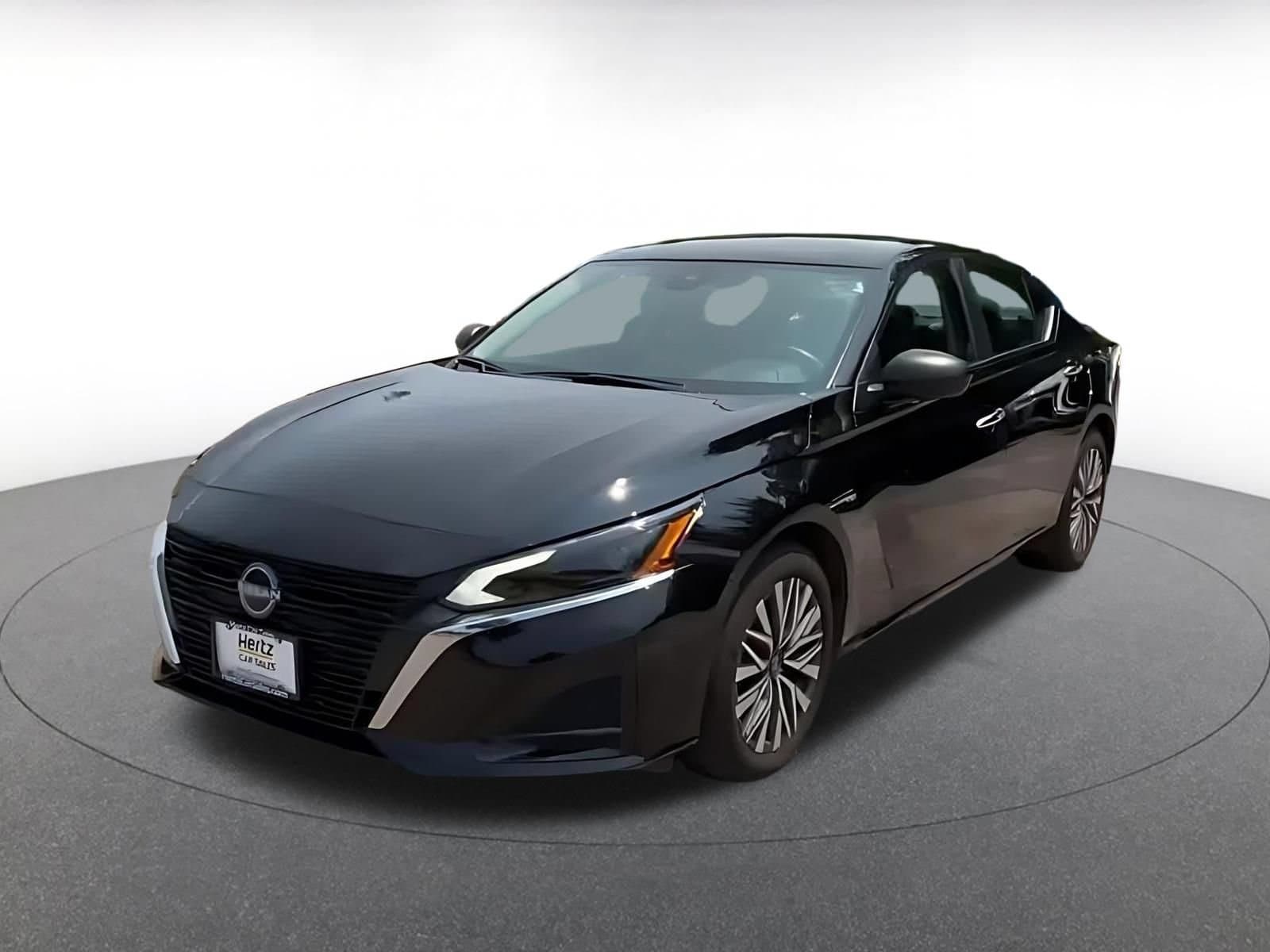 Thumbnail: 2025 Nissan Altima - 7