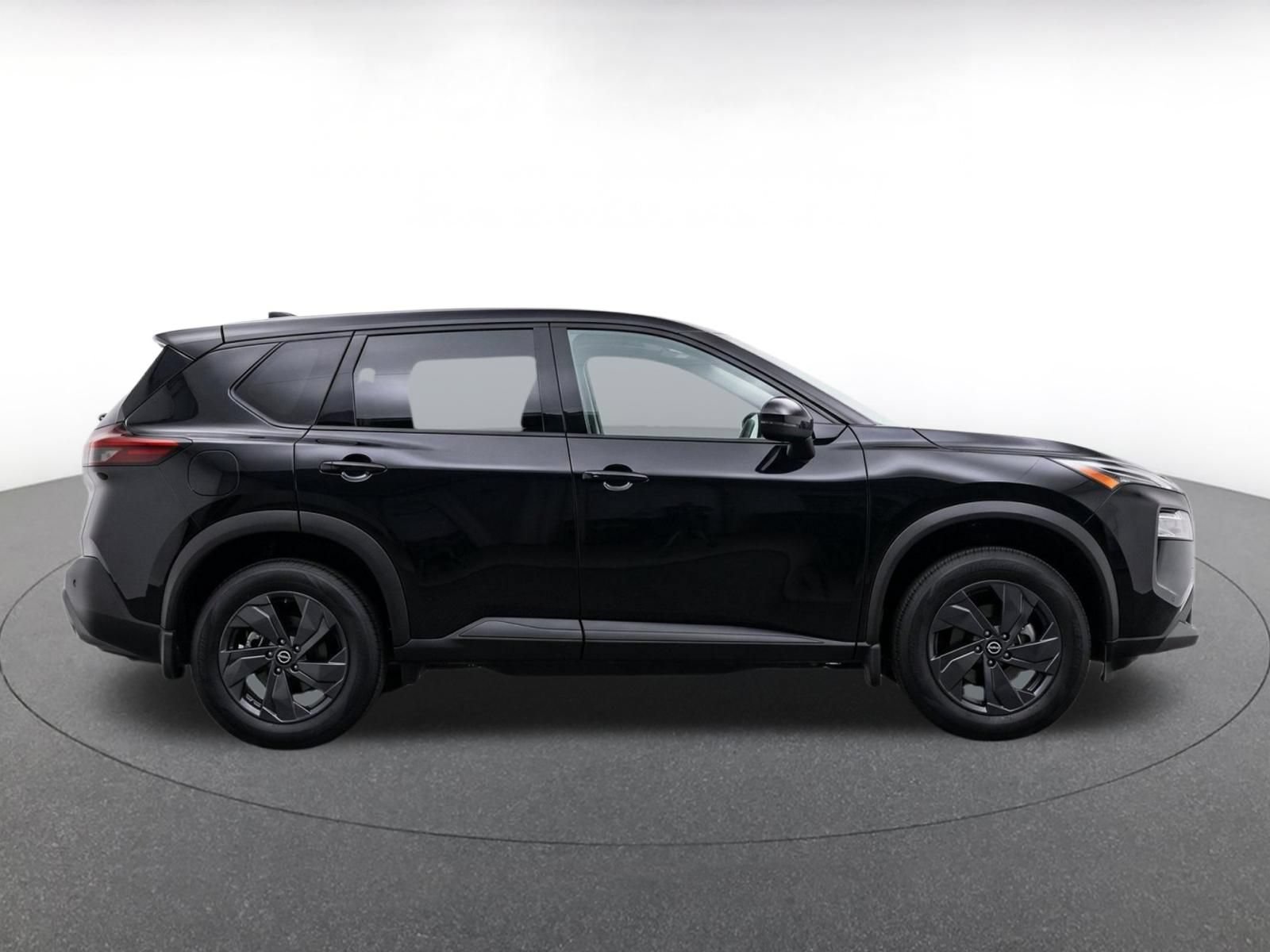 Thumbnail: 2026 Nissan Rogue - 9