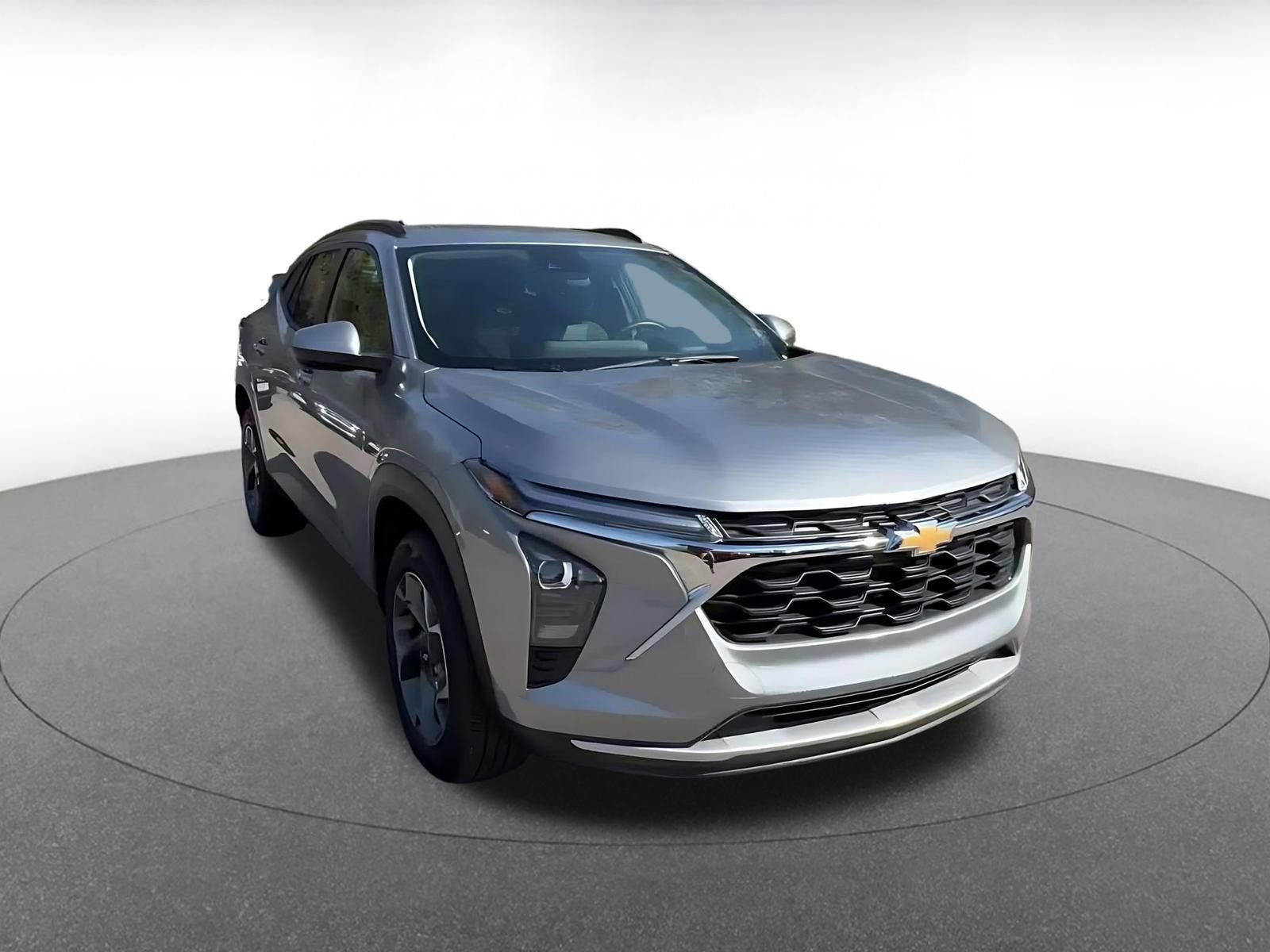 Thumbnail: 2025 Chevrolet Trax - 3