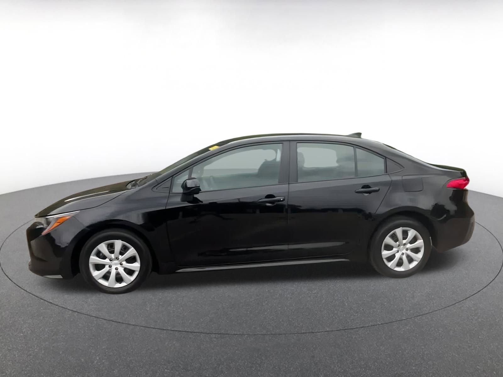 Thumbnail: 2024 Toyota Corolla - 10