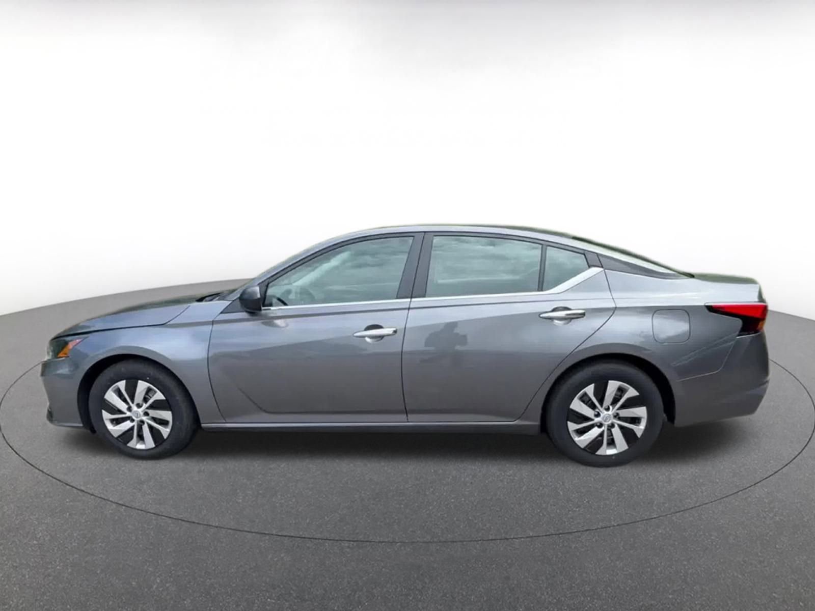 Thumbnail: 2024 Nissan Altima - 9