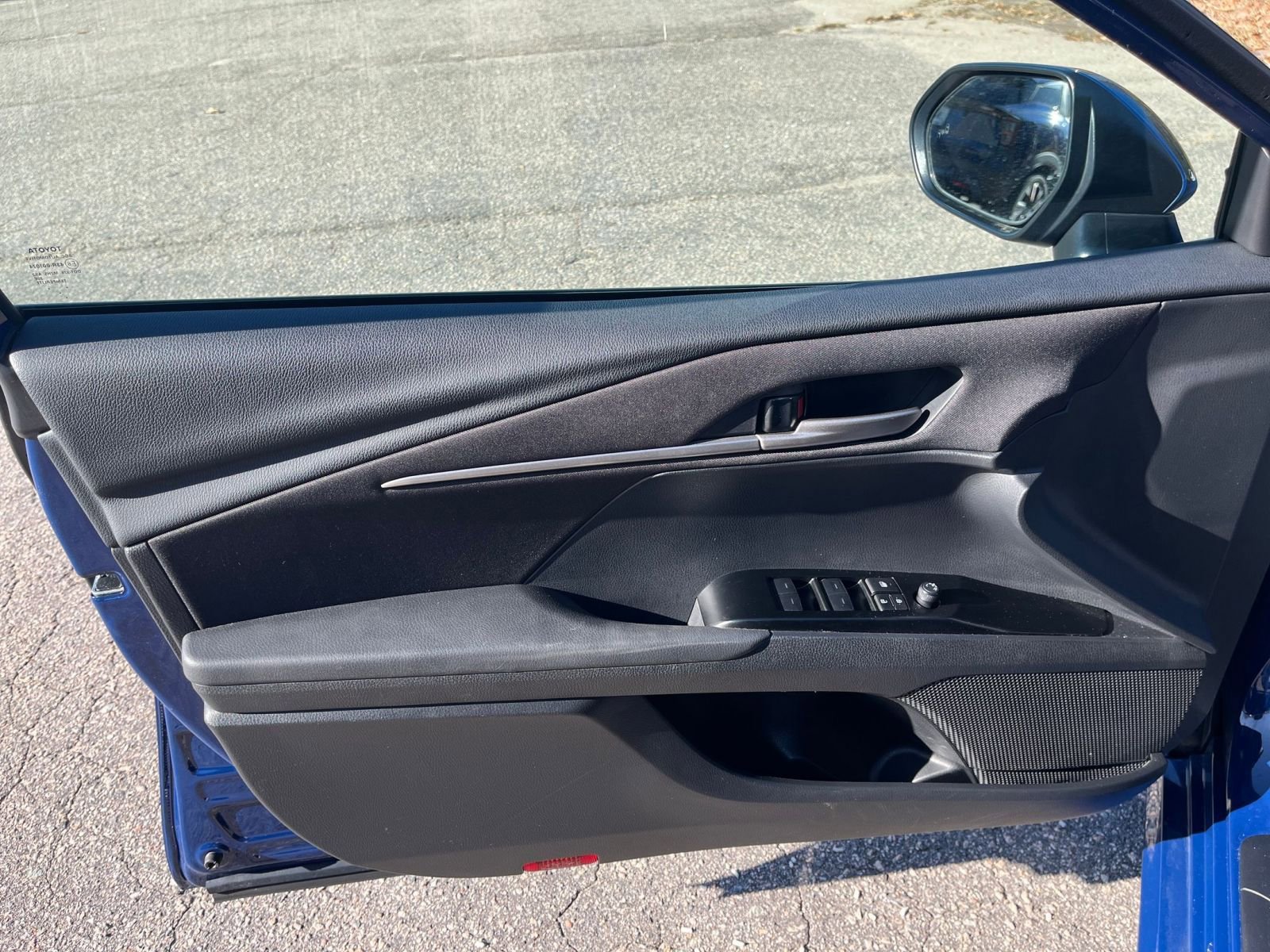 Thumbnail: 2025 Toyota Camry - 18