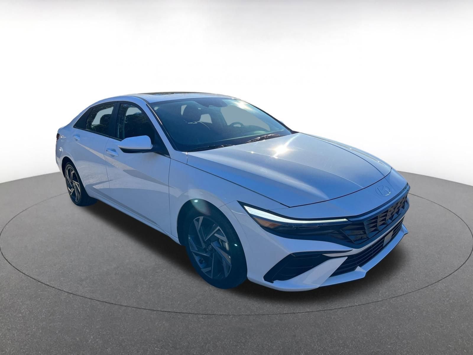 Thumbnail: 2025 Hyundai Elantra - 1