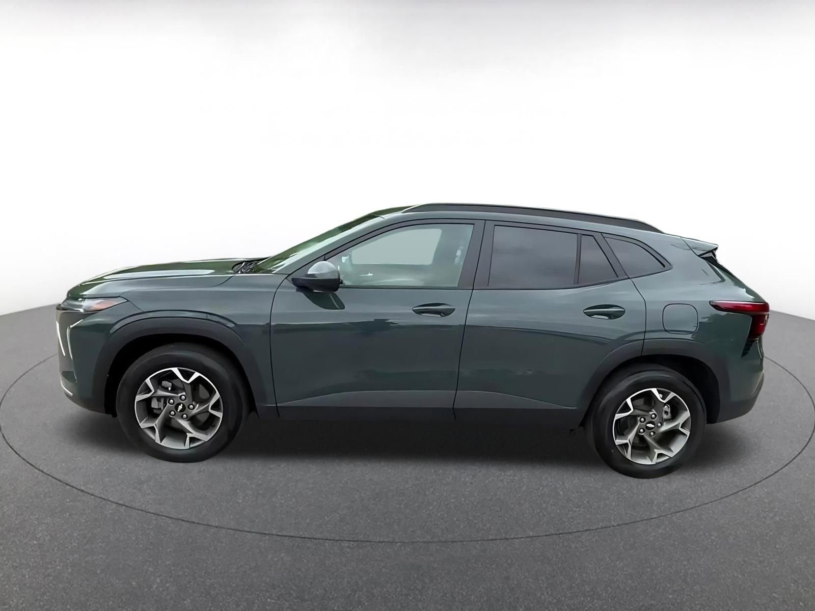 Thumbnail: 2025 Chevrolet Trax - 10