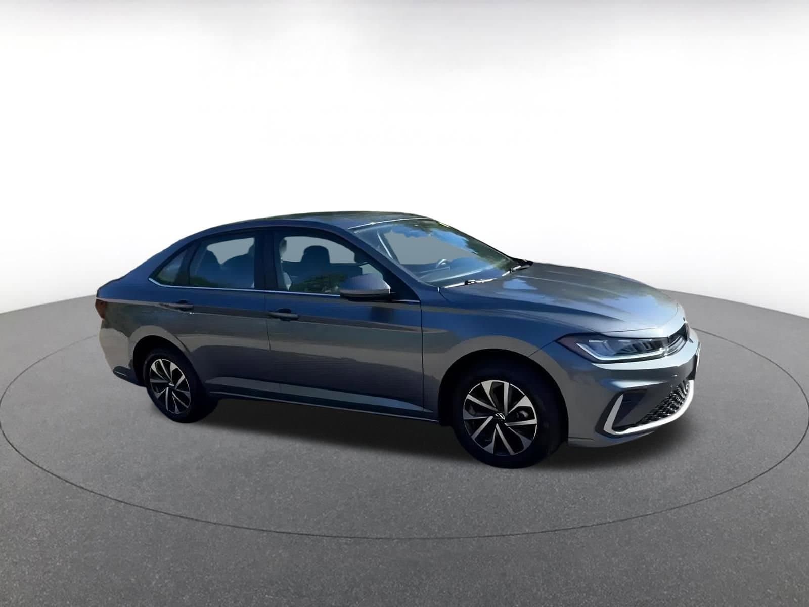 Thumbnail: 2025 Volkswagen Jetta - 2