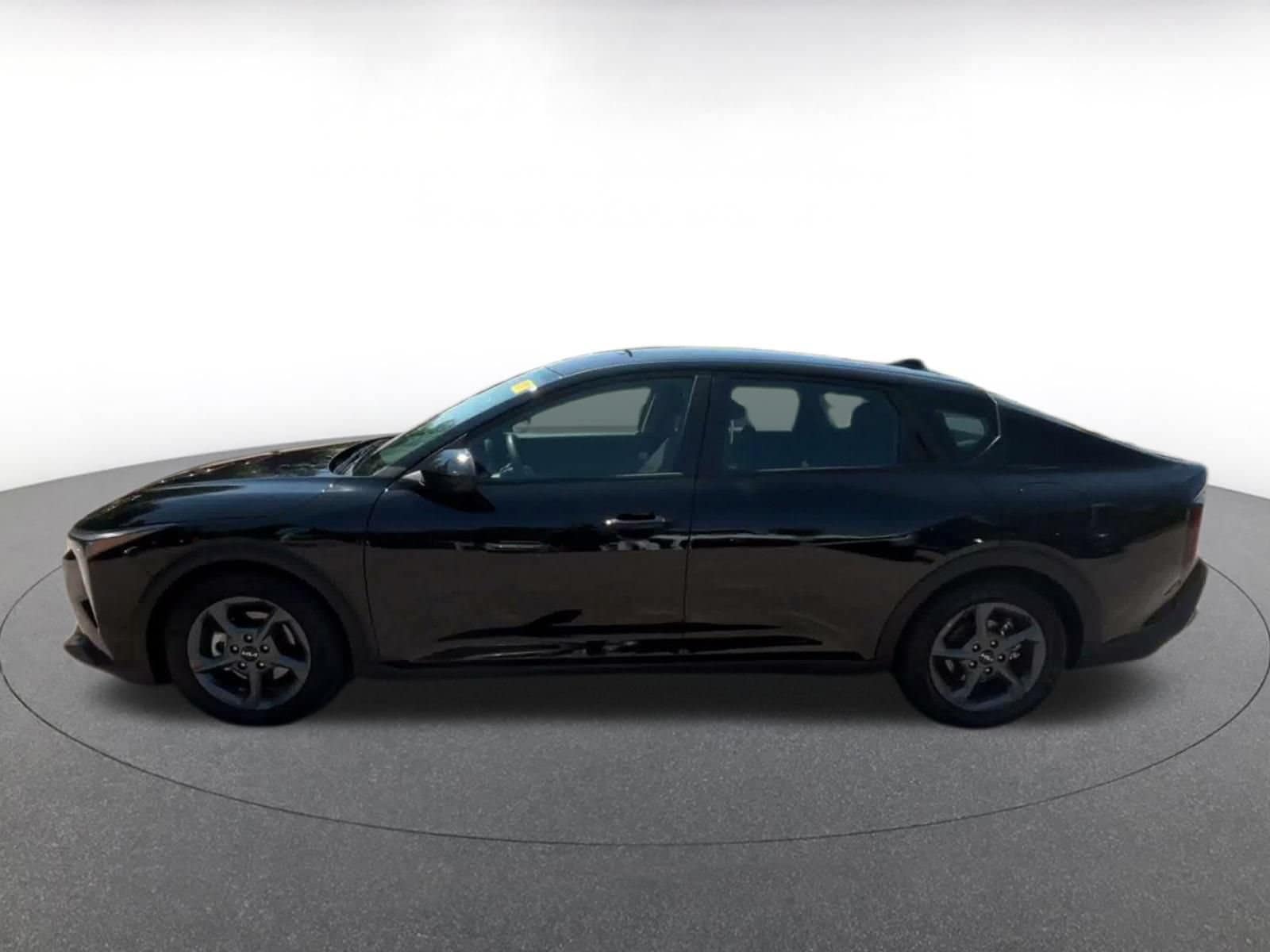 Thumbnail: 2026 Kia K4 - 8