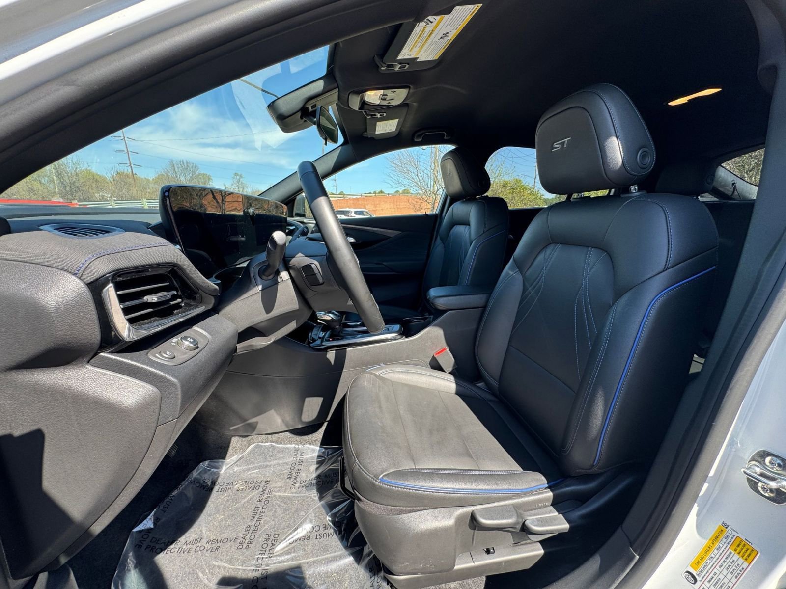 Thumbnail: 2025 Buick Envista - 32