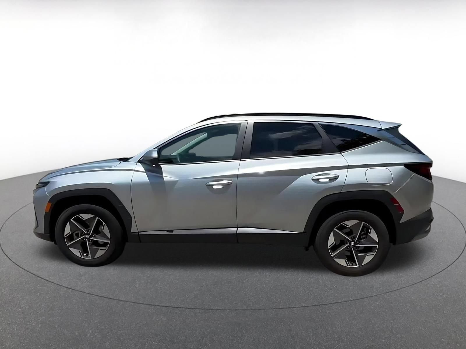 Thumbnail: 2025 Hyundai Tucson - 9