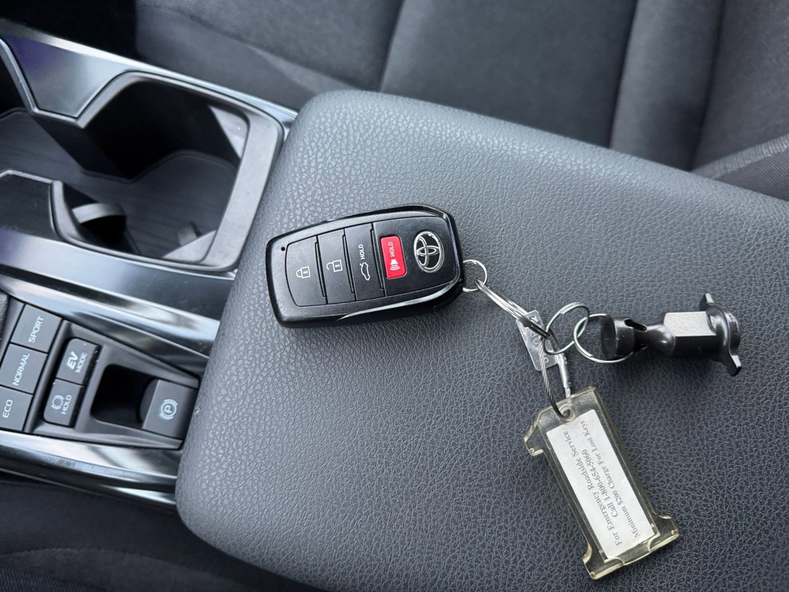 Thumbnail: 2025 Toyota Camry - 20