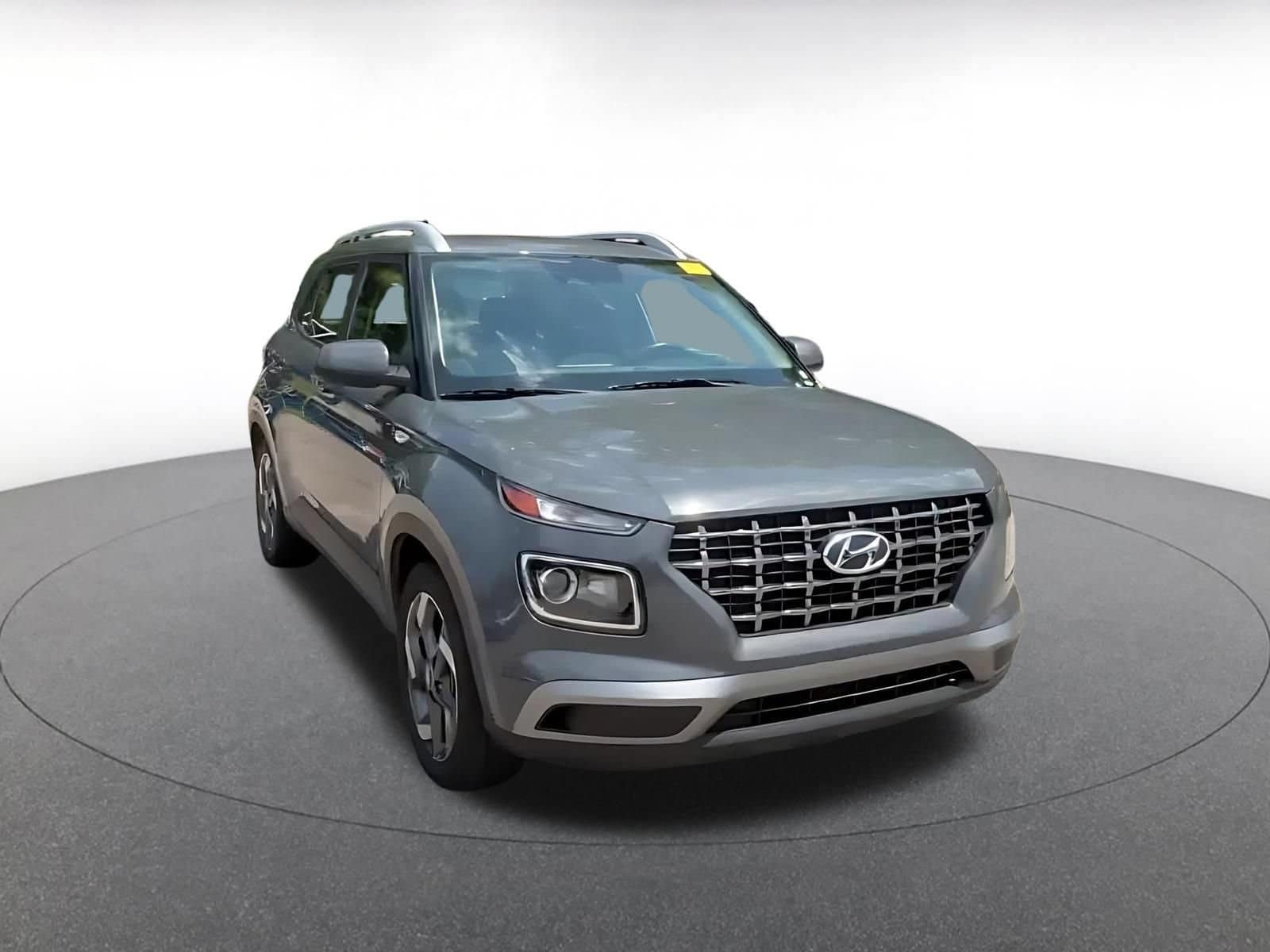 Thumbnail: 2026 Hyundai Venue - 3