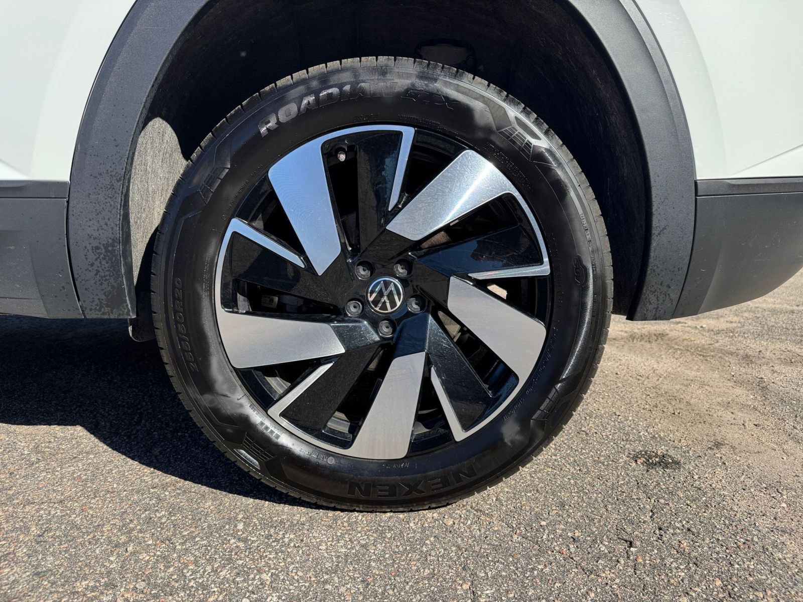 Thumbnail: 2025 Volkswagen Atlas - 24