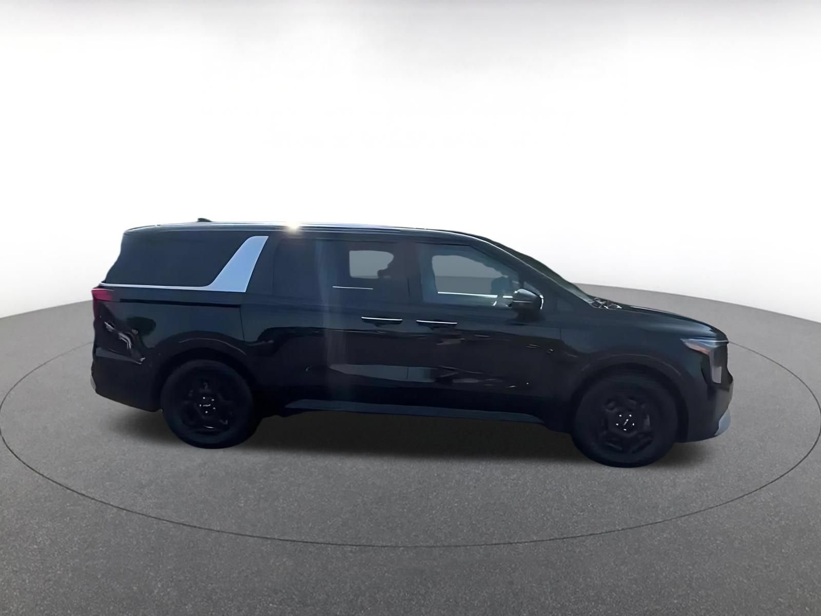 Thumbnail: 2026 Kia Carnival - 2