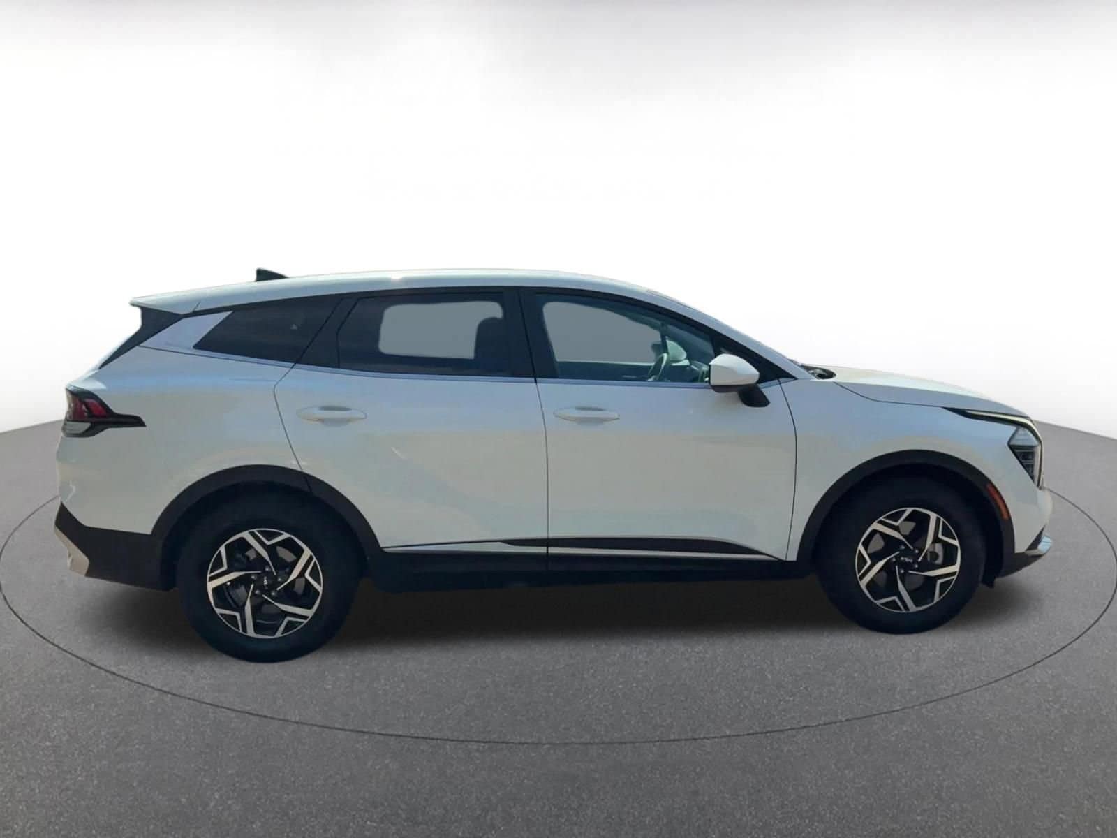 Thumbnail: 2025 Kia Sportage - 16