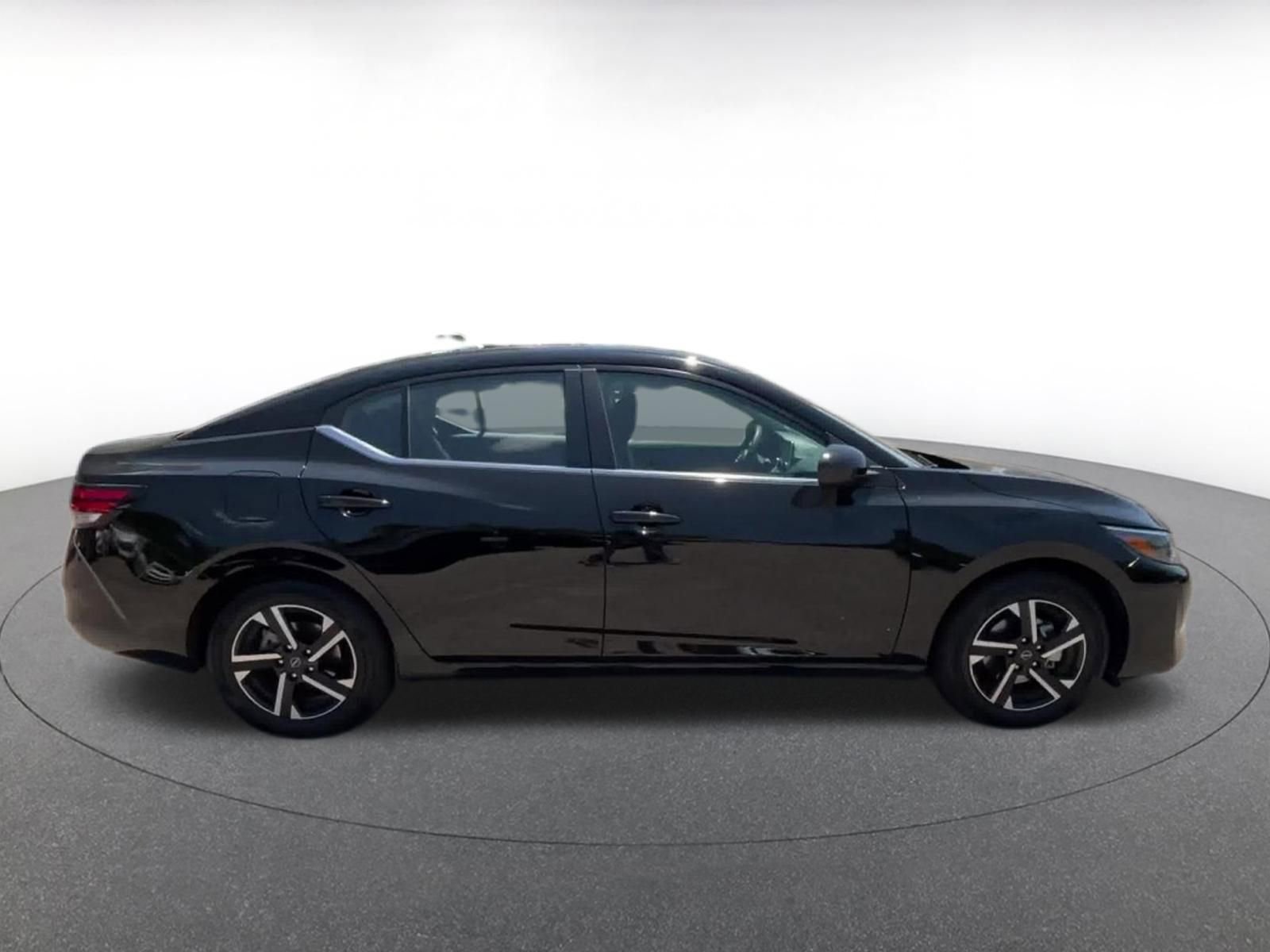 Thumbnail: 2025 Nissan Sentra - 16