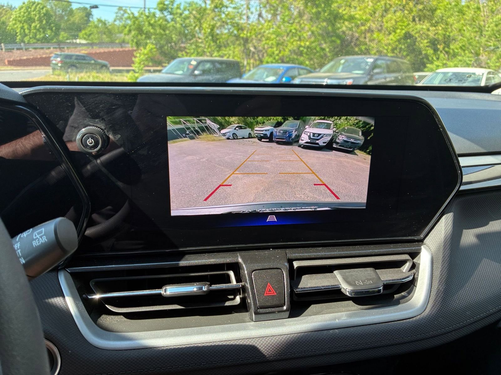 Thumbnail: 2025 Chevrolet TrailBlazer - 17