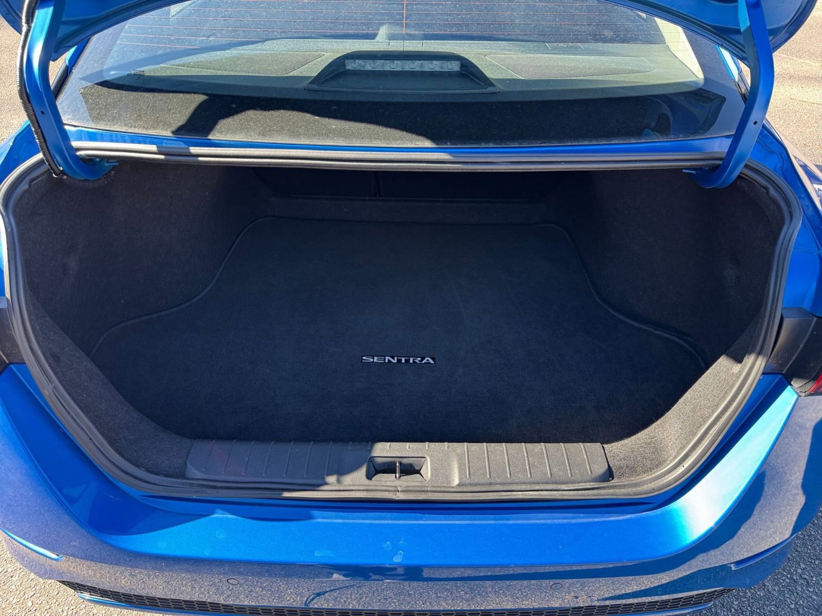 Thumbnail: 2025 Nissan Sentra - 25