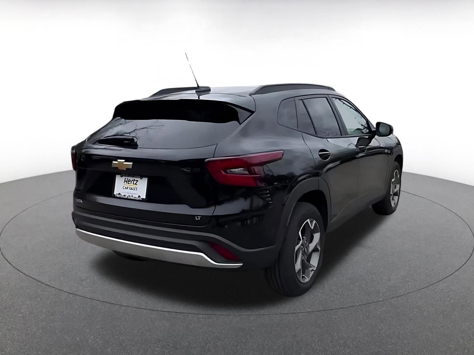 Thumbnail: 2025 Chevrolet Trax - 14