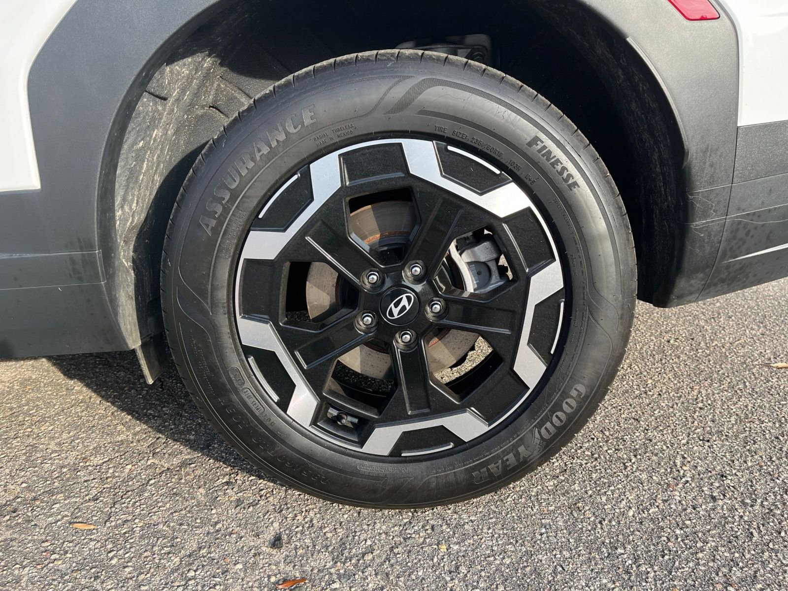 Thumbnail: 2025 Hyundai Santa Fe - 28