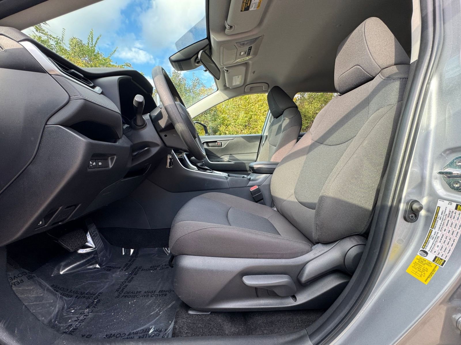 Thumbnail: 2025 Toyota RAV4 - 22