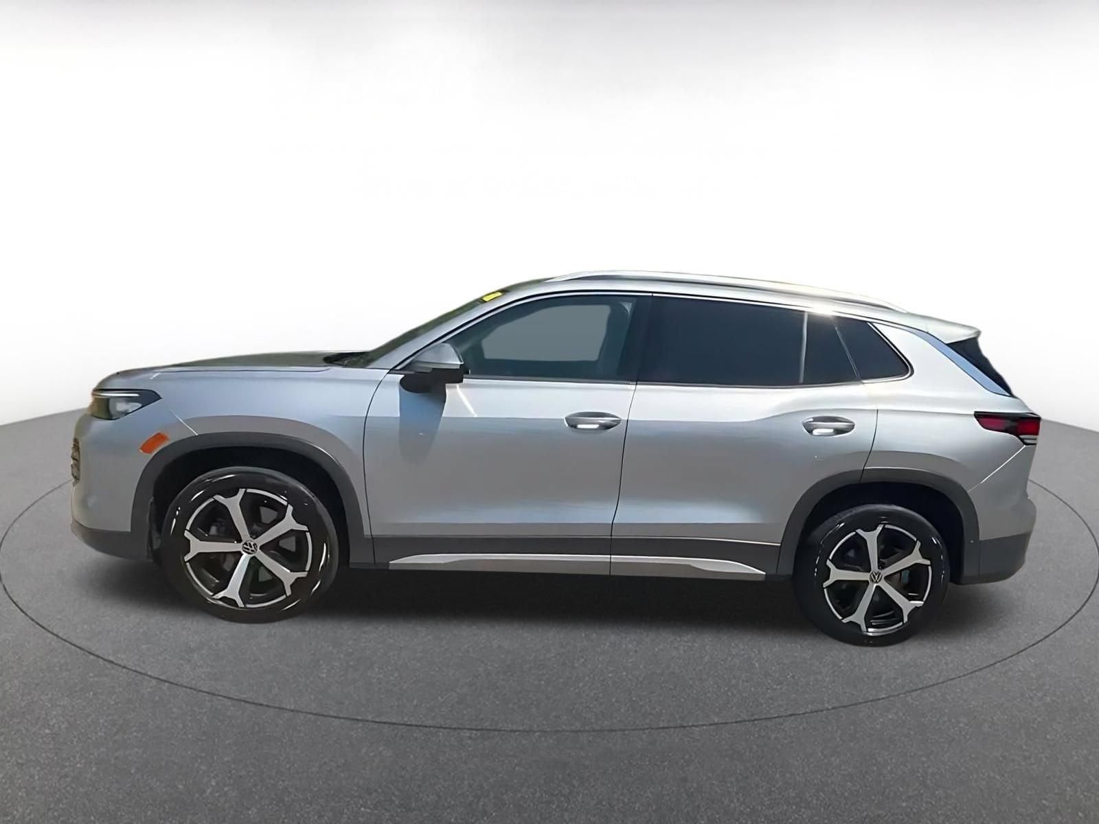 Thumbnail: 2026 Volkswagen Tiguan - 8