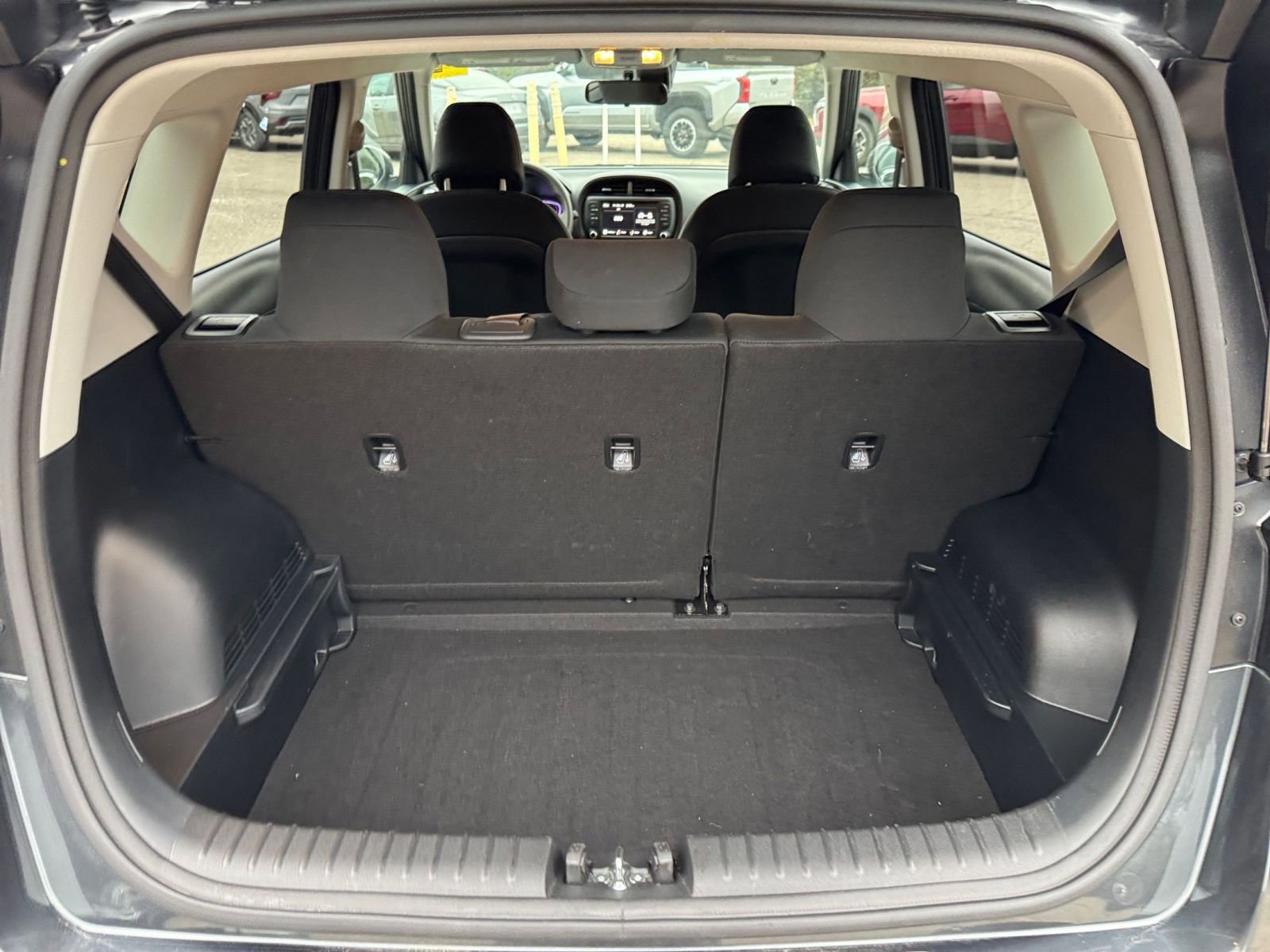 Thumbnail: 2025 Kia Soul - 25