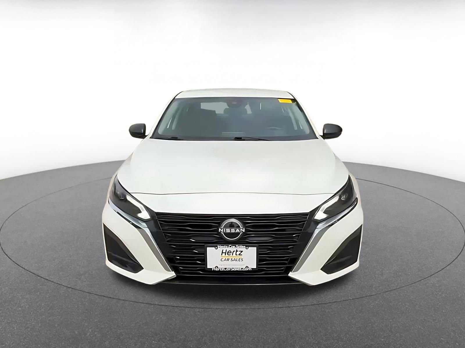 Thumbnail: 2025 Nissan Altima - 4