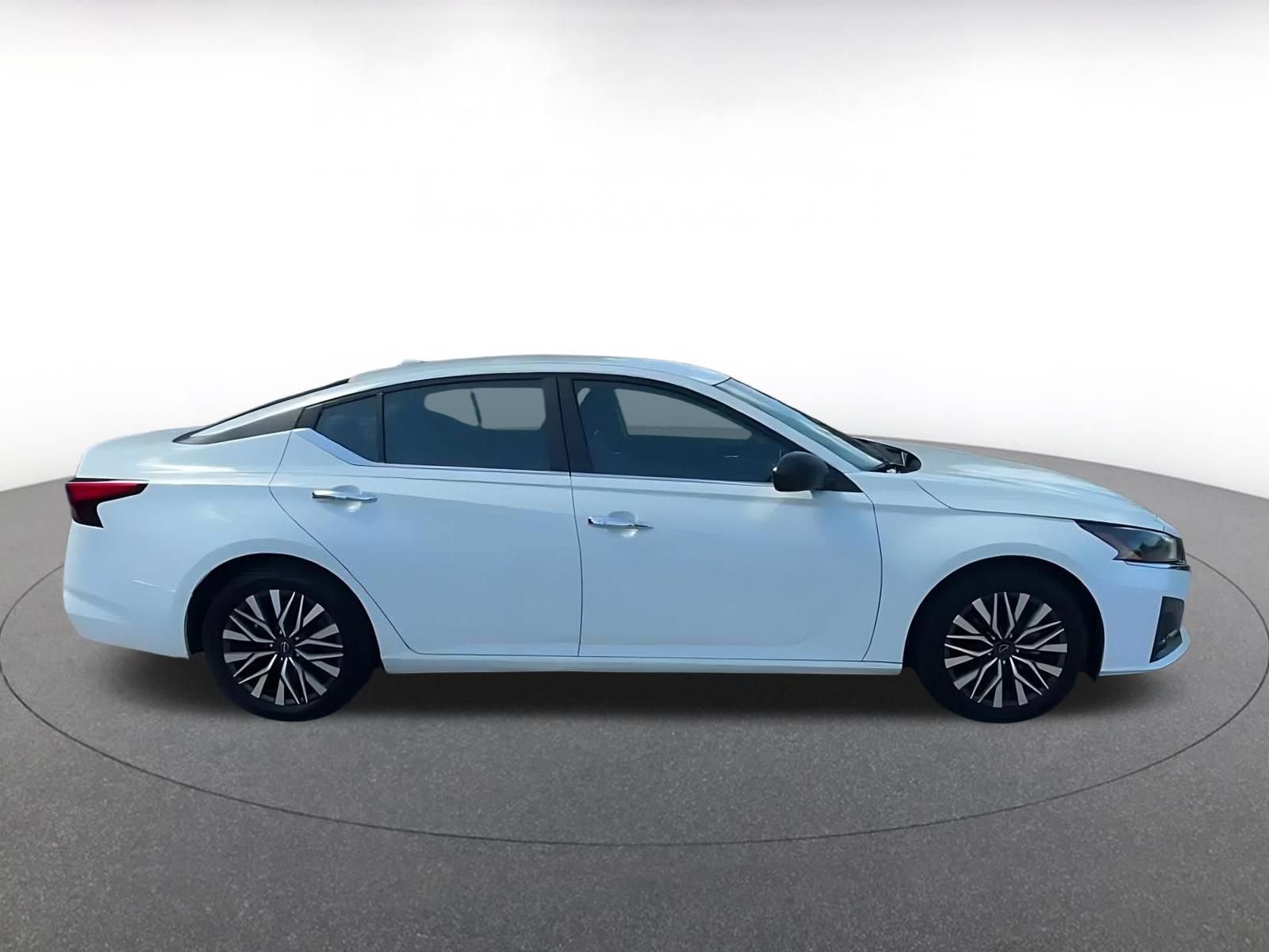 Thumbnail: 2025 Nissan Altima - 16