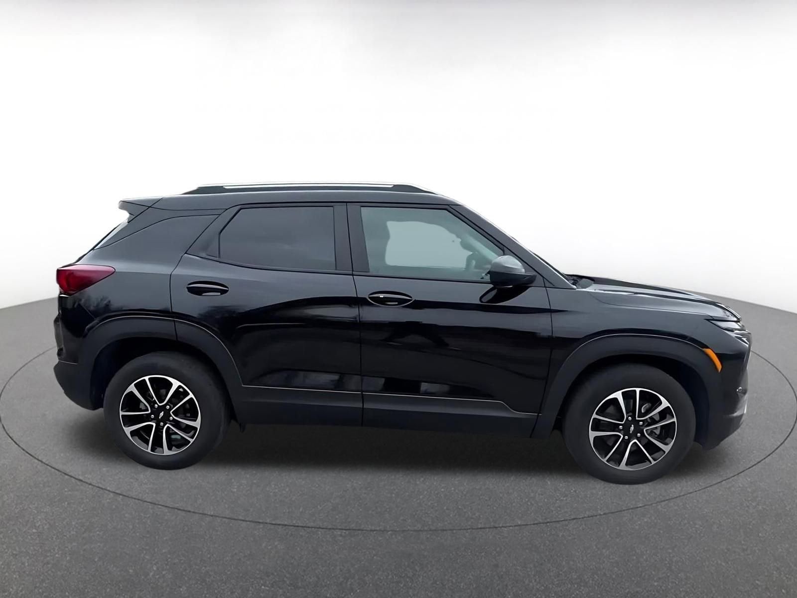 Thumbnail: 2025 Chevrolet TrailBlazer - 16