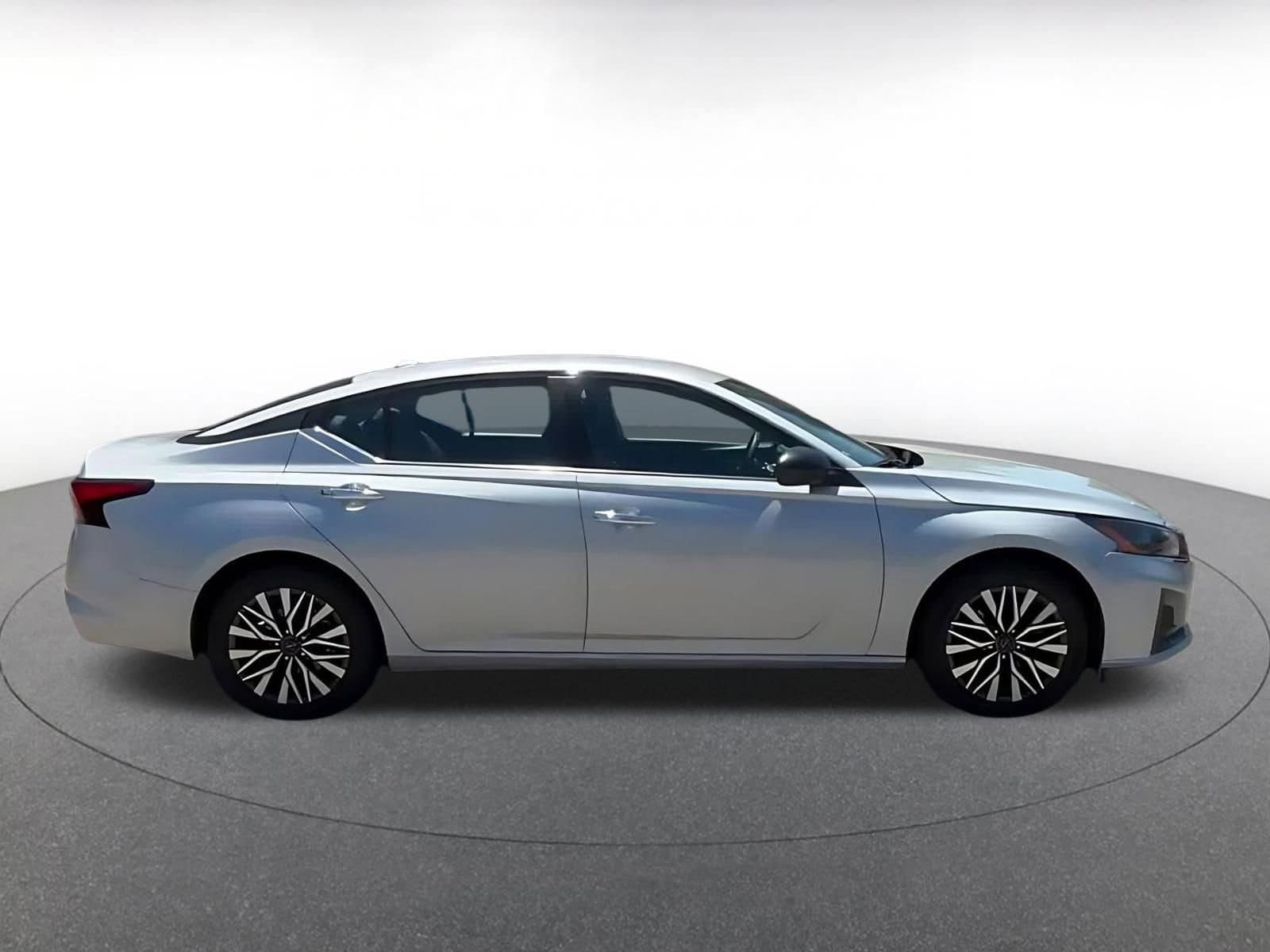 Thumbnail: 2025 Nissan Altima - 16