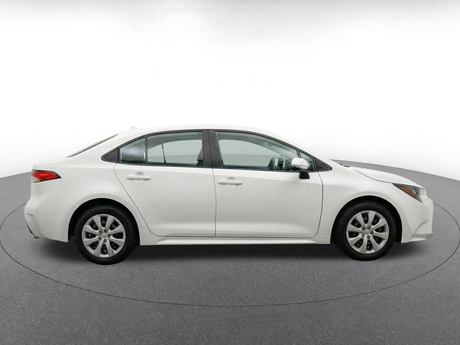 Thumbnail: 2025 Toyota Corolla - 10